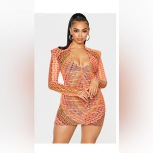 PrettyLittleThing Orange Printed Mesh Shoulder Pad Plunge Ruched Bodycon Dress